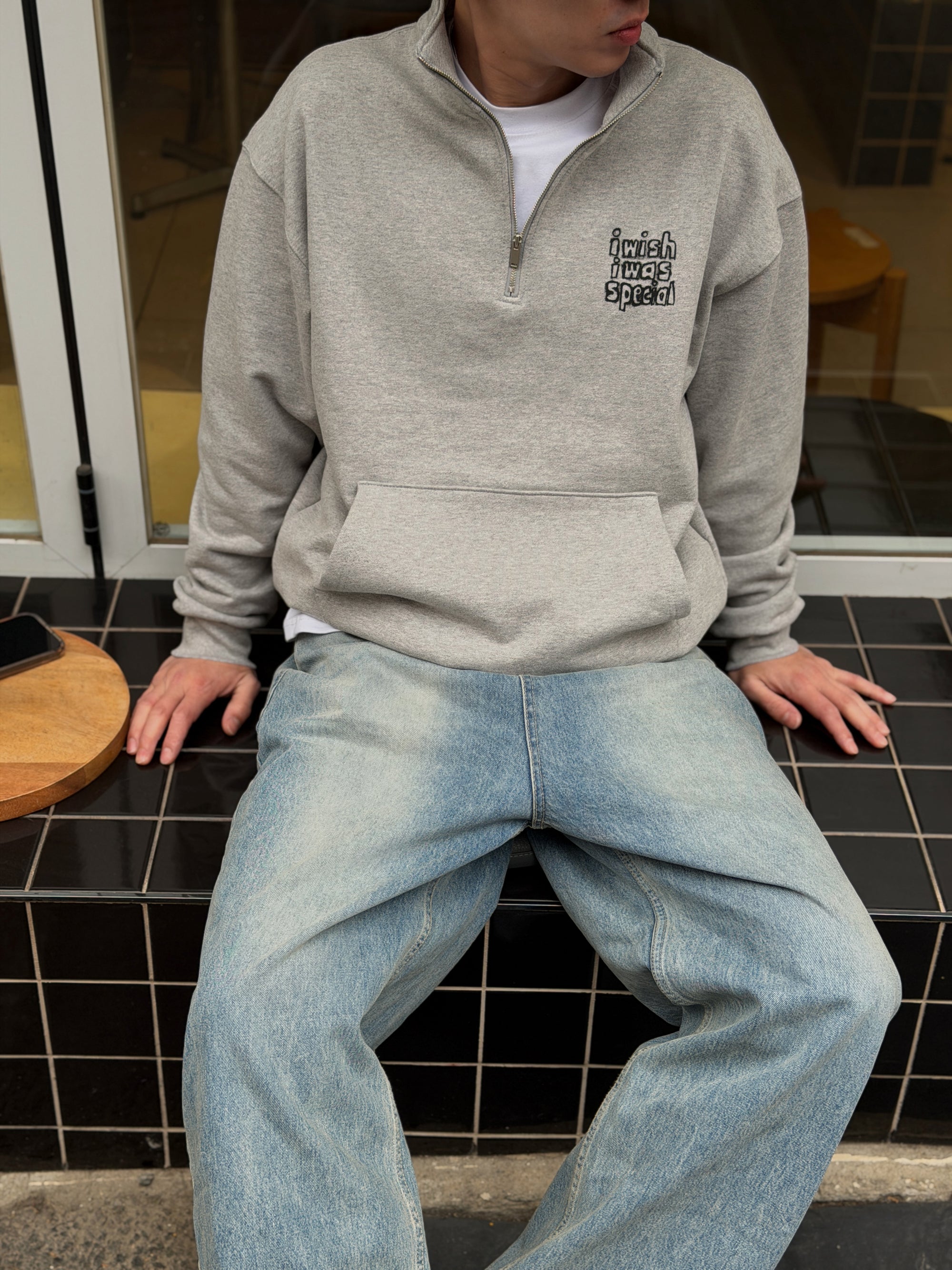 半拉鍊立領大學踢