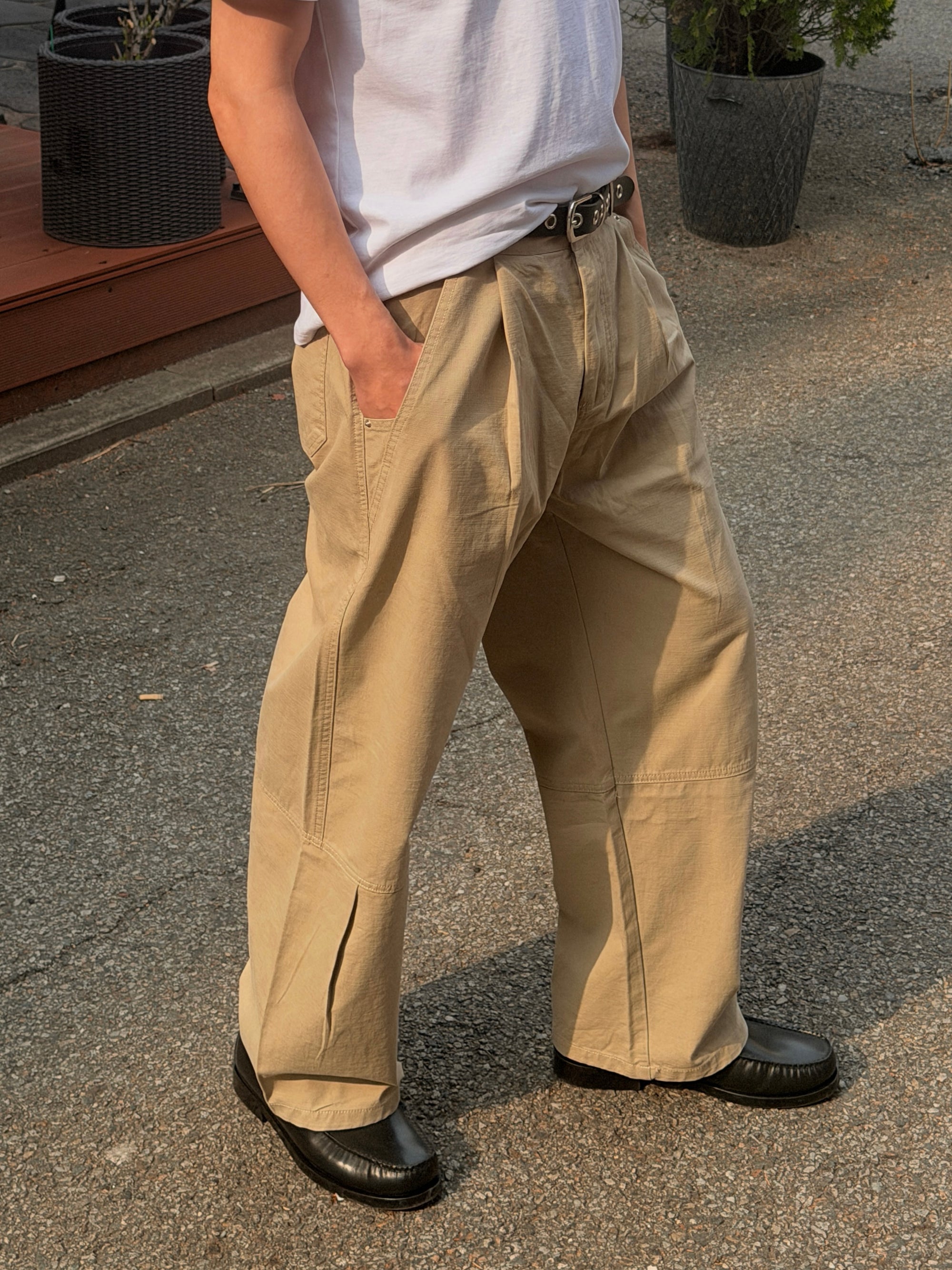 立體剪裁雙褶工裝褲