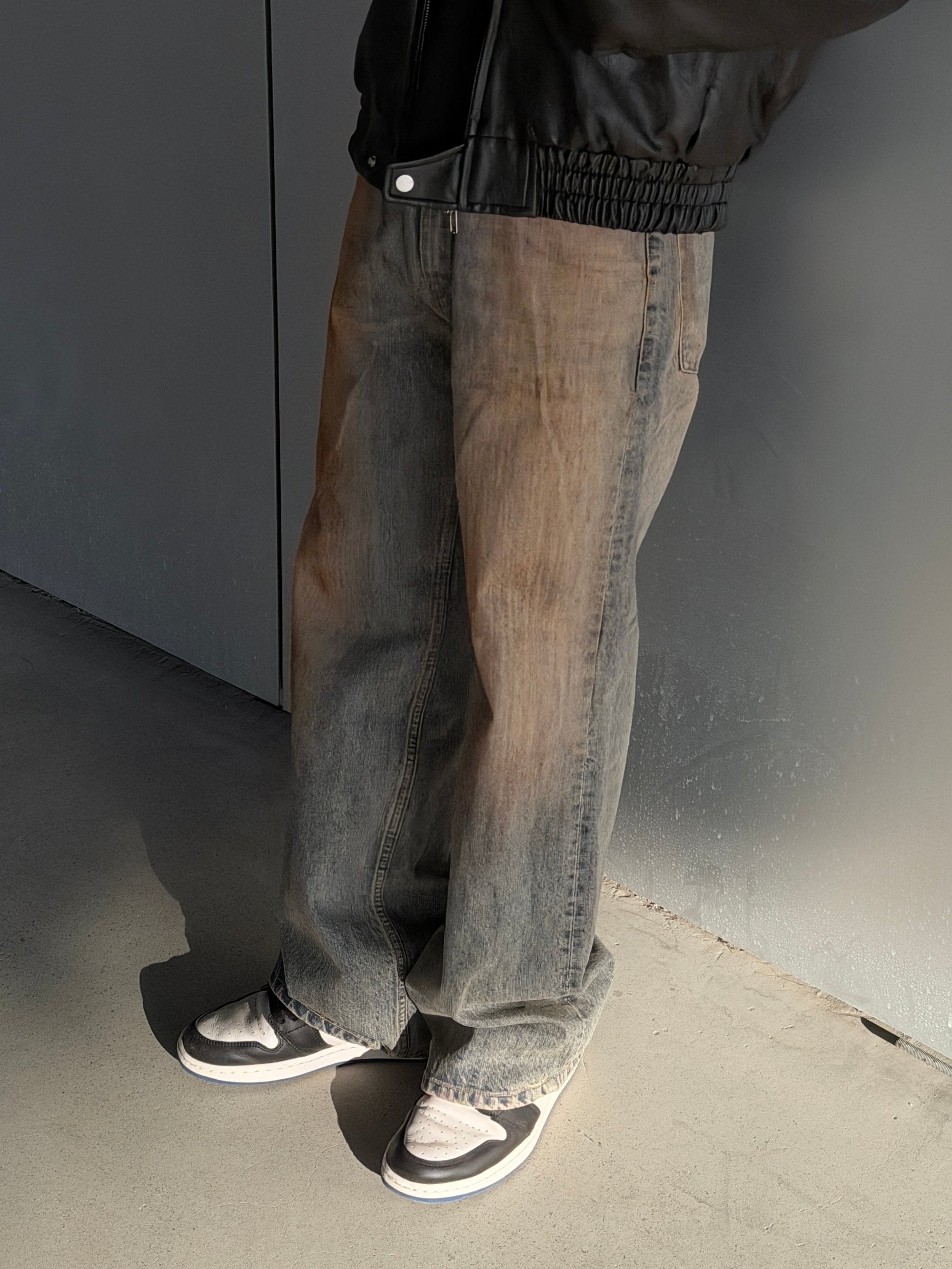 仿舊刷色牛仔褲