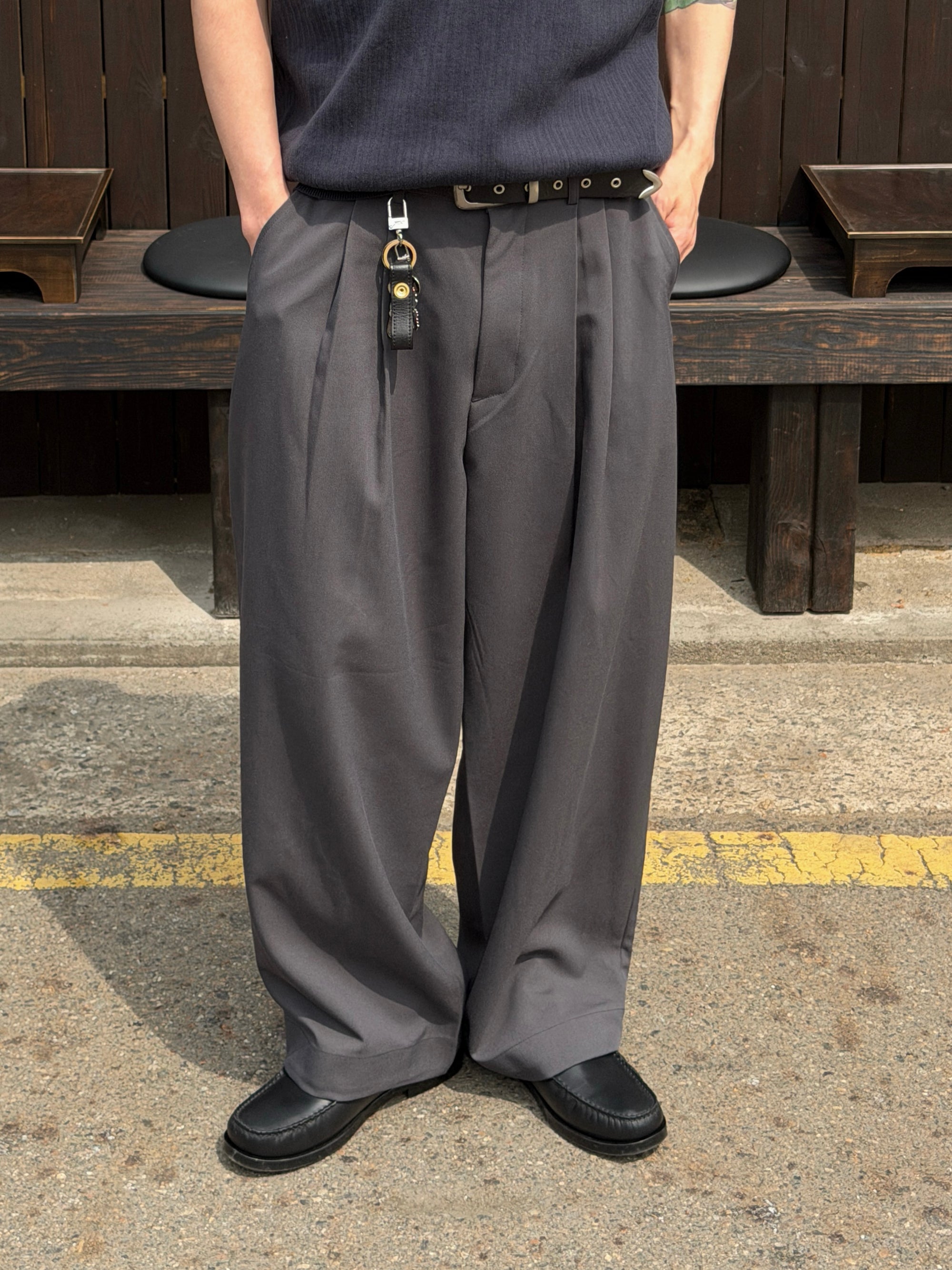 韓系極簡打摺西裝褲