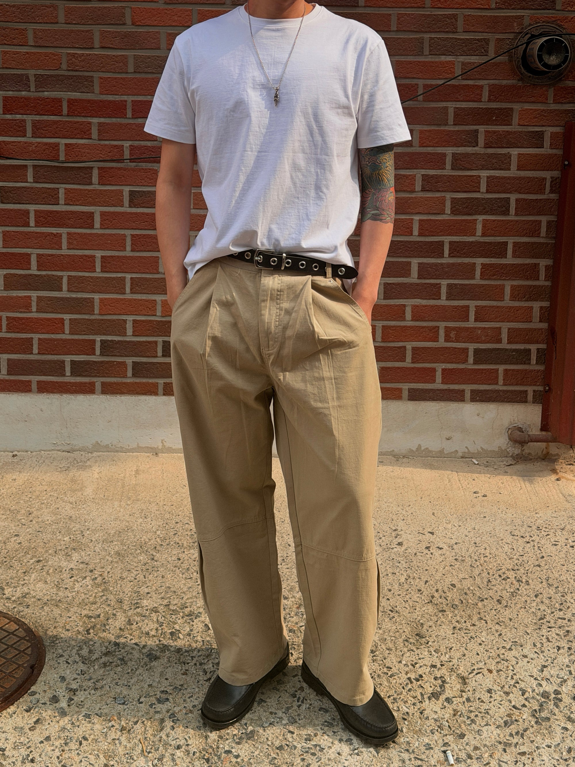 立體剪裁雙褶工裝褲