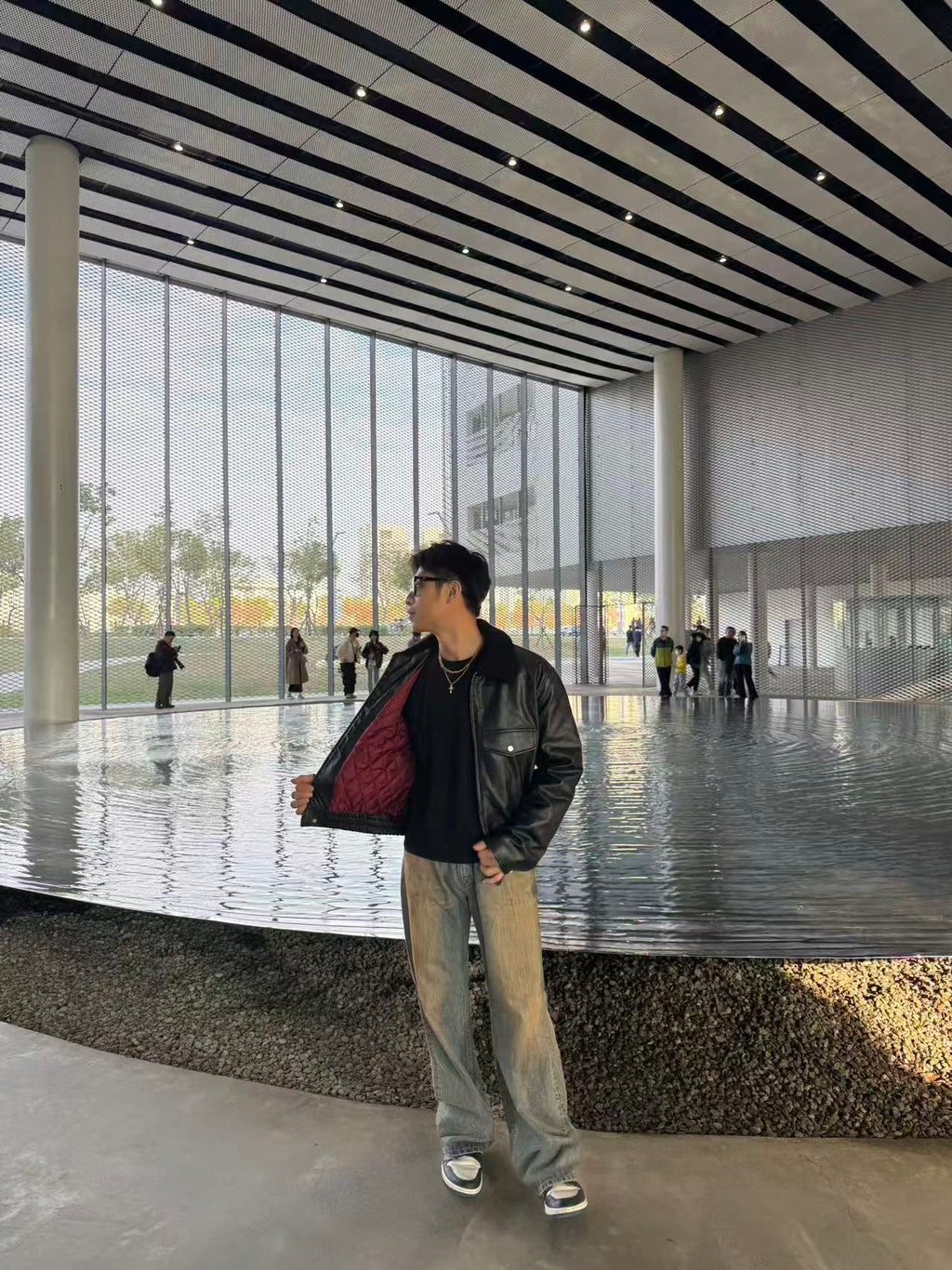 仿舊刷色牛仔褲