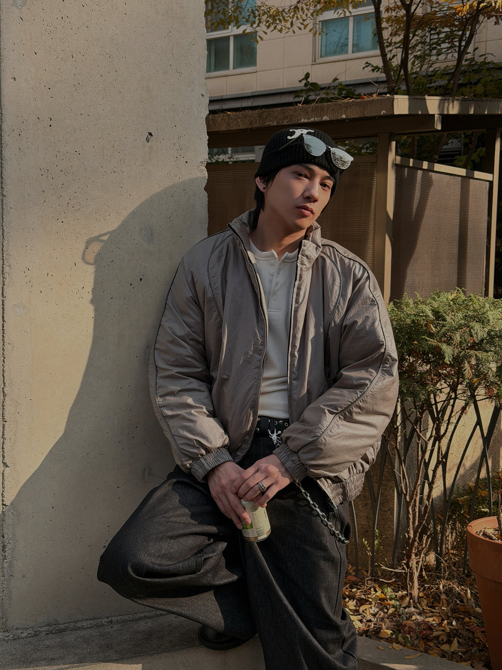 落肩羽絨飛行夾克