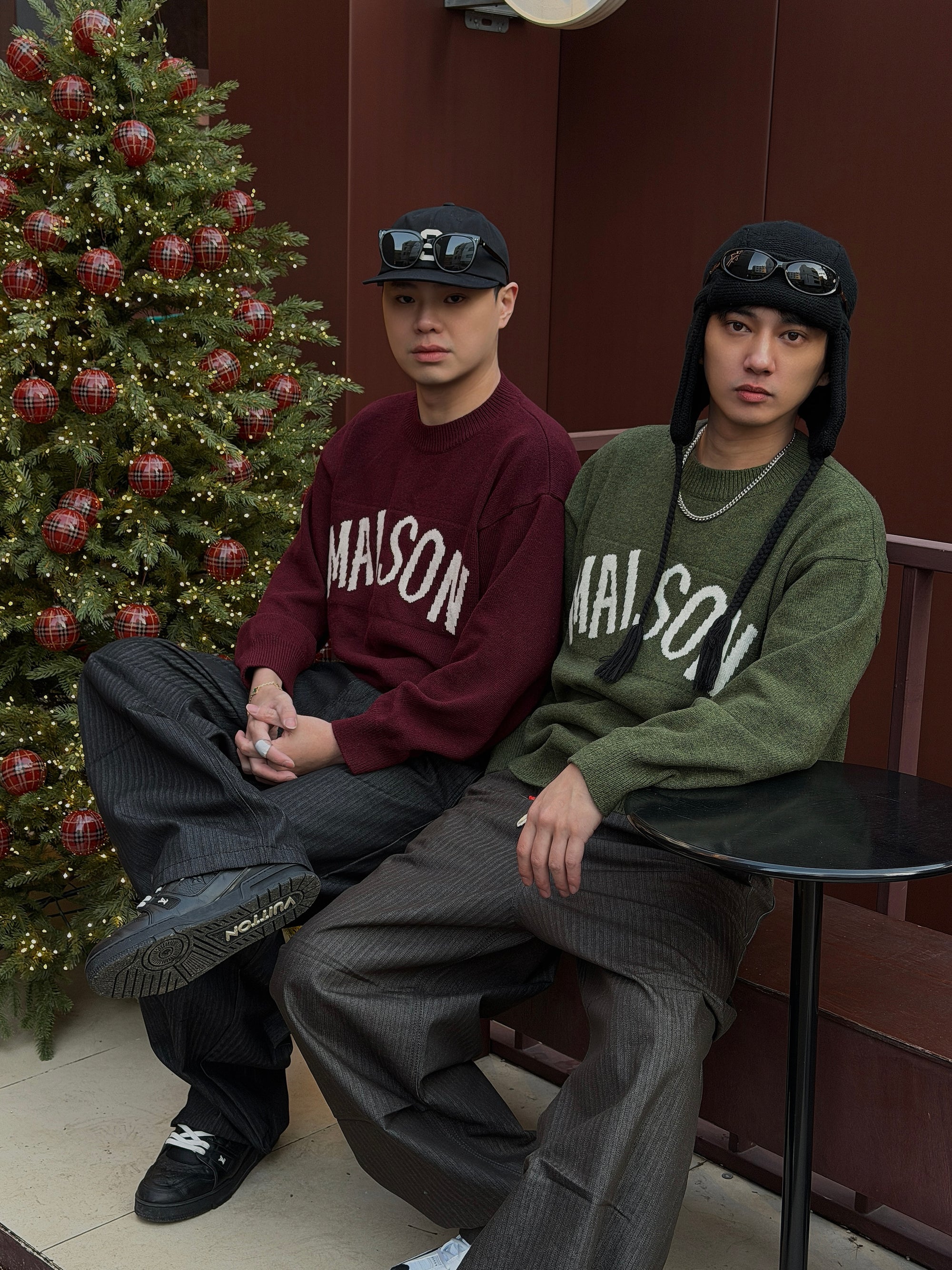 MAISON 字母針織毛衣