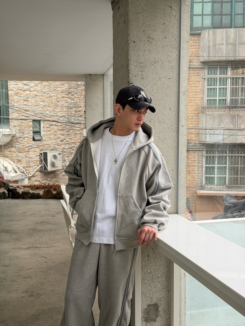 韓系寬鬆滾邊運動連帽套裝