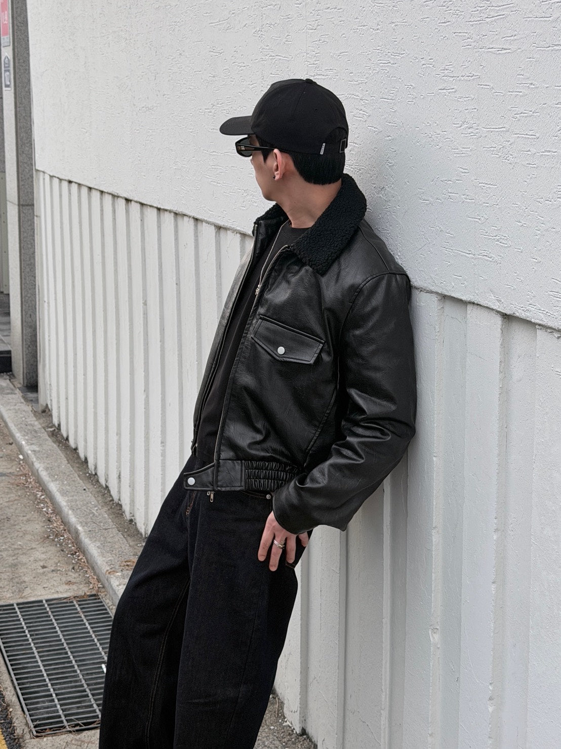 仿舊翻領皮夾克