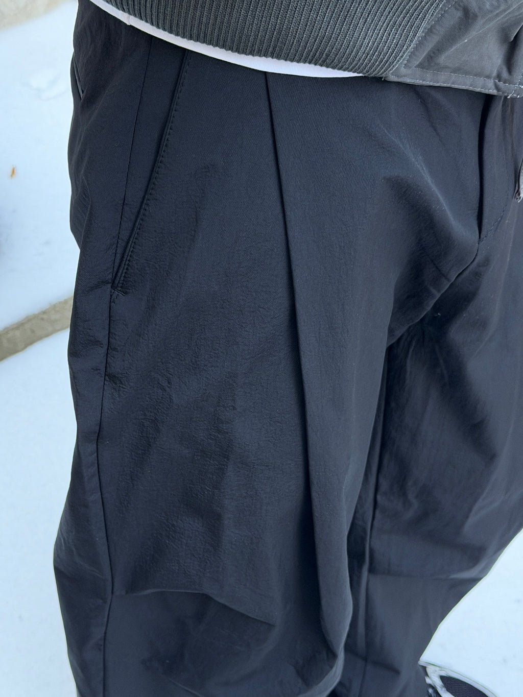 摺線寬鬆工裝褲