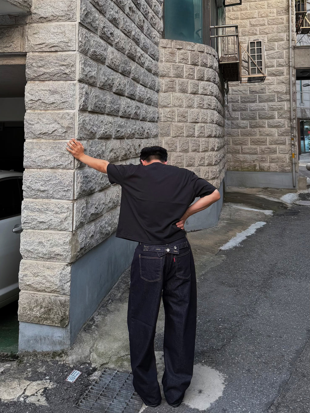 超帥後釦單寧牛仔褲