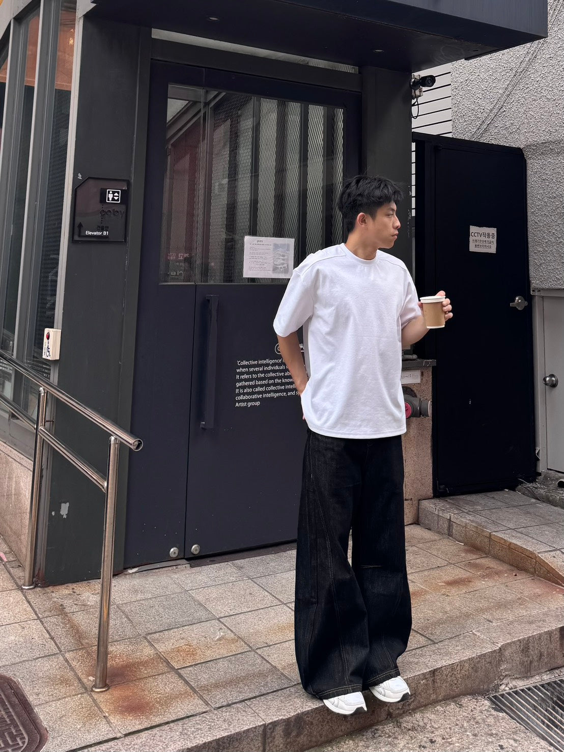 彎刀喇叭超帥牛仔褲